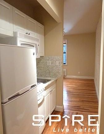 2nd image of 220 E 12th St APT 5A