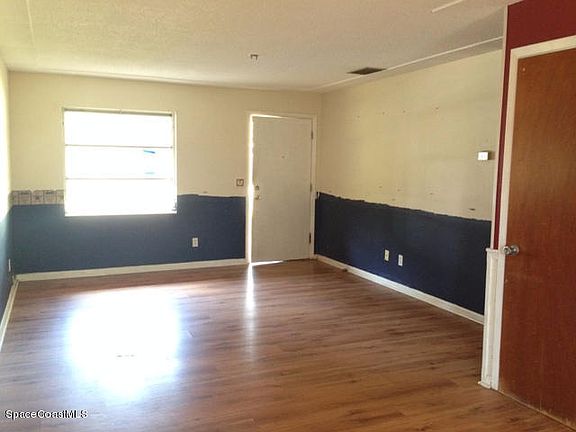 3rd image of 2513 Hathaway Dr