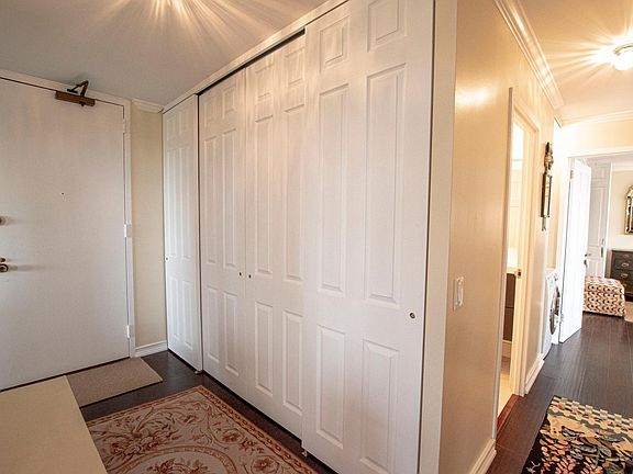 4th image of 2500 N Lakeview Ave APT 1002