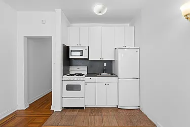 41-41 41st Street, #5N