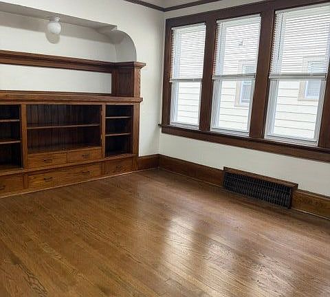 5th image of 2908 N 51st St #2908