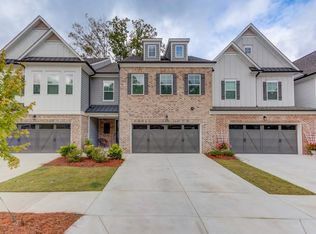 5317 Briggs St, Flowery Branch, GA 30542