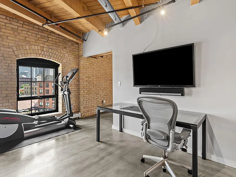 404 Washington Ave N #506 — Photo 30