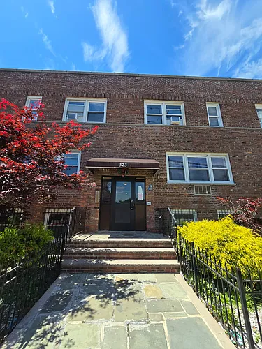 323 Sanford Ave #1A Photo 1 323 Sanford Ave #1A Photo 1