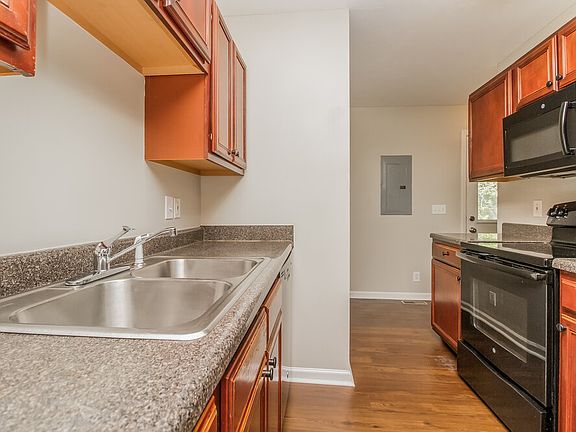 5th image of 4124 Pleasant Colony Dr