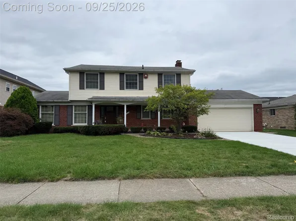 1615 N Evangeline St, Dearborn Heights, MI 48127