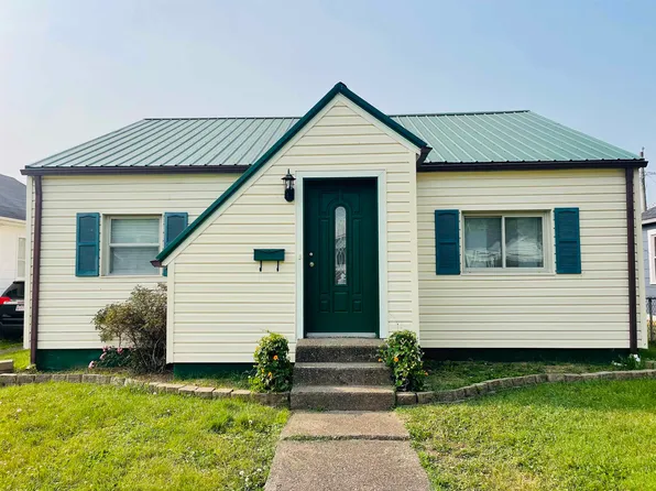 2974 Chase St, Huntington, WV 25704