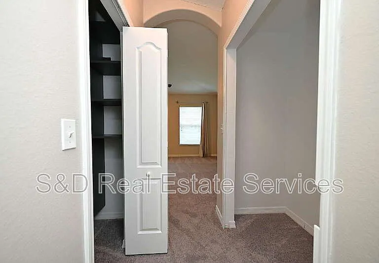 7147 Cedarcrest Blvd — Photo 18