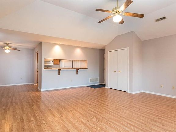 4th image of 8663 Scenicview Dr APT 201