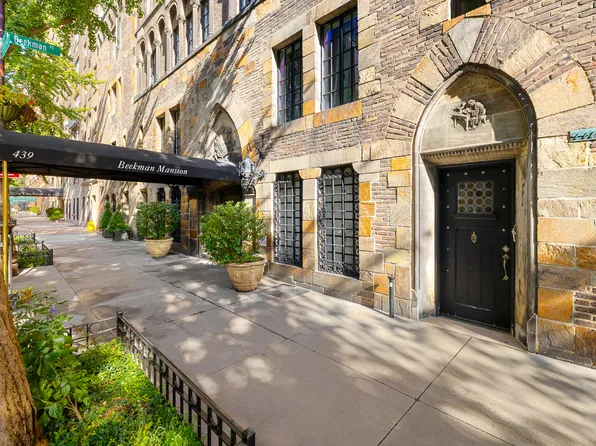 439 East 51st Street image 14 of 14