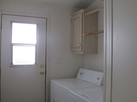 4th image of 3648 S 10th Ave