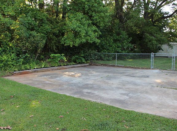 5th image of 409 Port Royal Dr