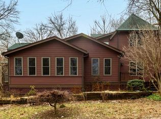 18 Pulvers Ln, Rhinebeck, NY 12572