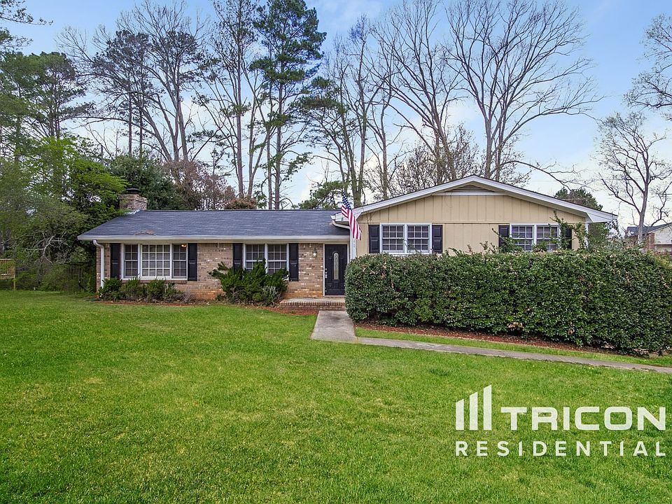 1st image of 240 Stockwood Dr