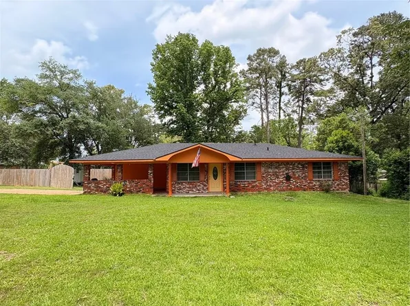 421 Brooksie Ln, Pineville, LA 71360