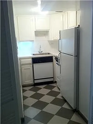 Rented by Apartment Luxe Realty Group, Inc | media 101