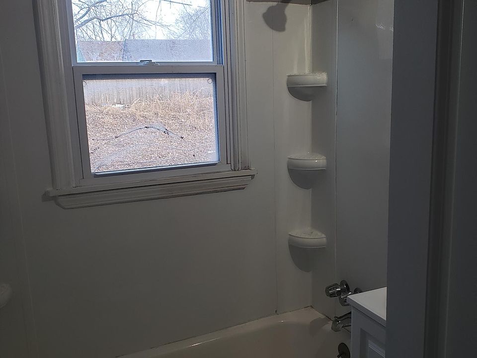 1st image of 4512 Walker Ave