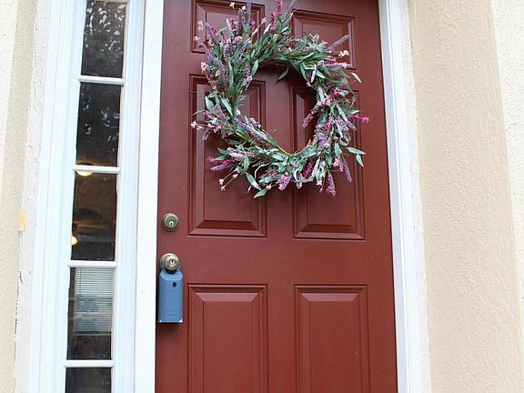 2nd image of 7071 Saint Ives Ct