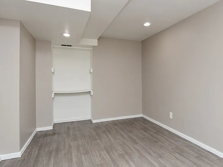 355 Lincoln Ave — Photo 26