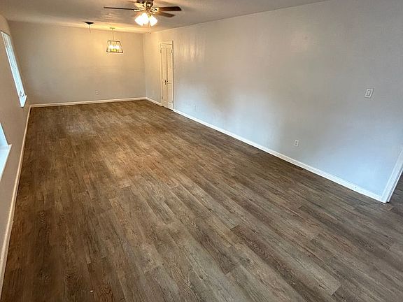 5th image of 618 Kingston Dr