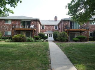 37 Fountain Ln APT 3, Weymouth, MA 02190