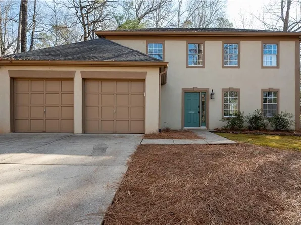 12095 Wallace Woods Ln, Alpharetta, GA 30004