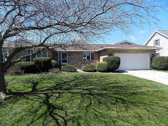 1st image of 569 Garden Pl