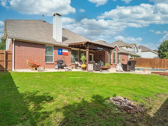 4th image of 4108 Amhurst Dr