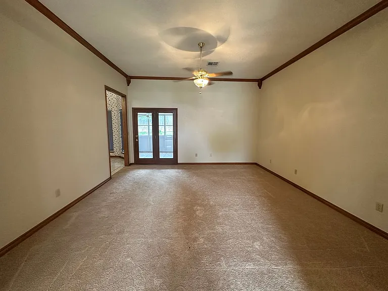 5524 Woodmont Dr — Photo 28