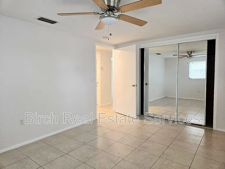 5304 Penguin Dr — Photo 7