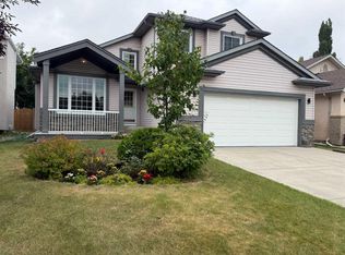 376 S Sunlake Rd SE, Calgary, AB T2X3H4