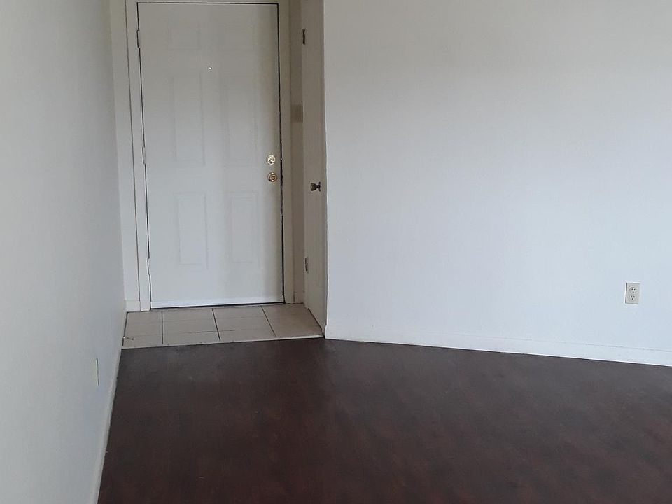 Living Room/Front Door