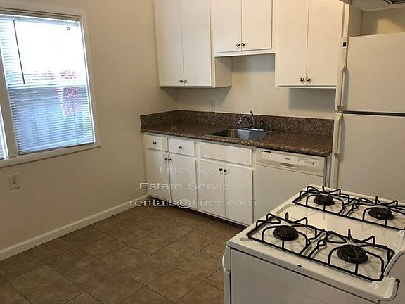 3rd image of 2525 Michelle Dr