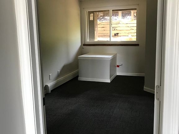 3rd image of 1599 Treetop Trl APT C