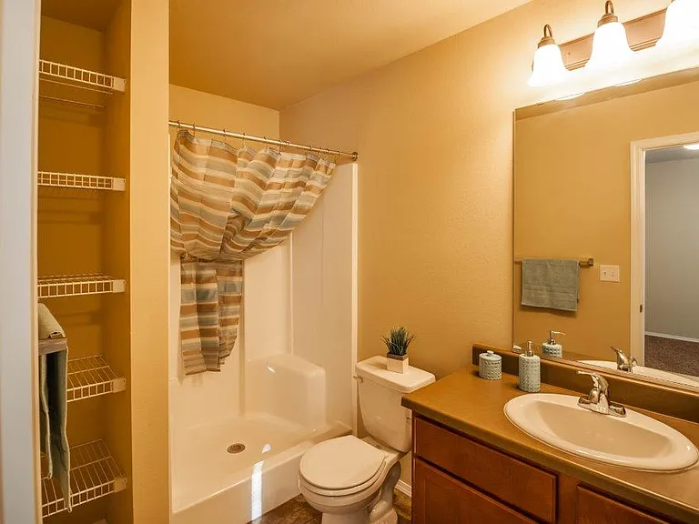 Lake Area Townhomes Phase I — Photo 17