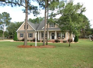 224 Woods Edge Dr, Dunn, NC 28334