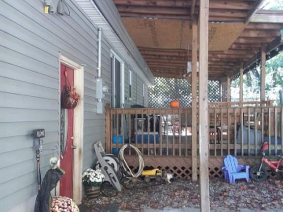 3rd image of 364 Topaz Ave