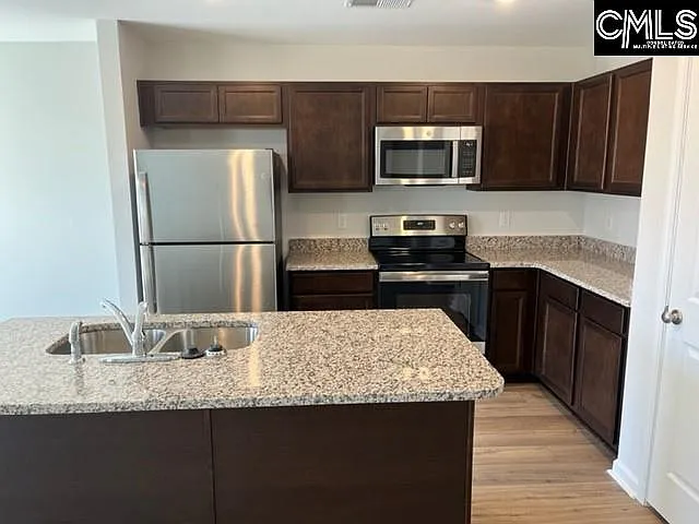 1036 Crescent Corner Dr — Photo 8