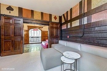 4th image of 1033 W Loyola Ave #4B