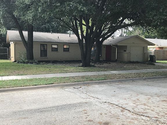 3rd image of 6716 Pecan Park Dr