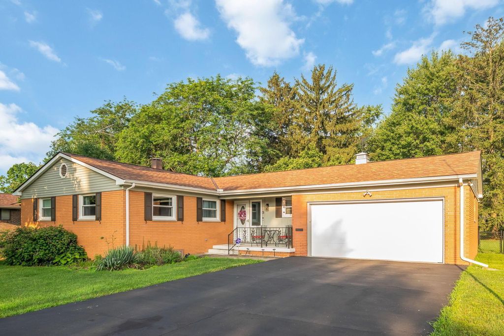 Real estate listing image