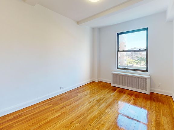 4th image of 301 E 38th St APT 8A