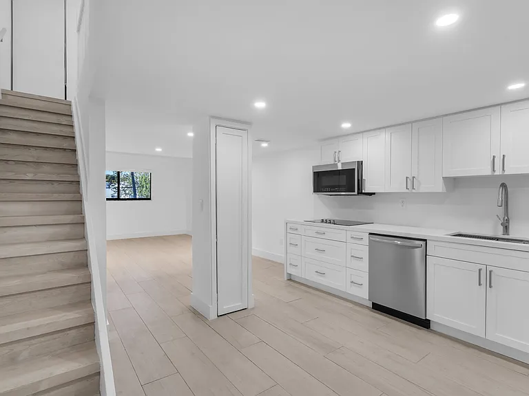 5750 Turin St #206 — Photo 2