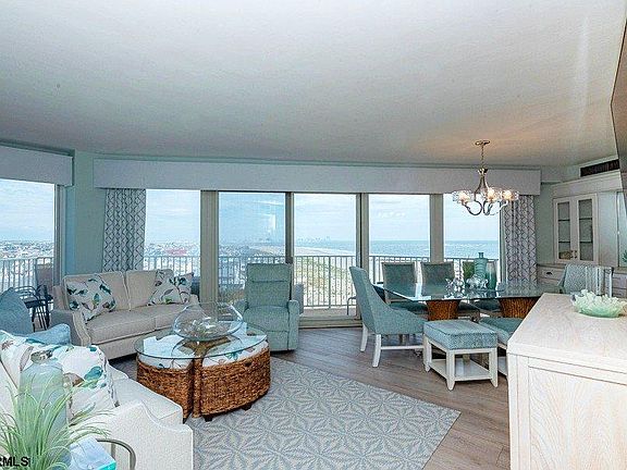 3rd image of 921 Park Pl APT 814