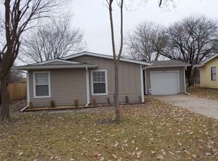 303 Ridgefield Cir, Mesquite, TX 75149