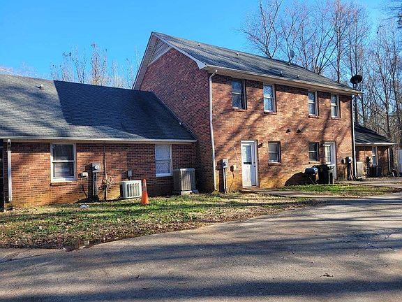 4th image of 42 Southbrook Dr APT B