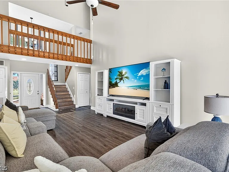1576 Beechwood Trl — Photo 4