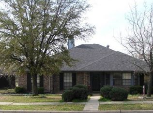 7 Indianola Cir, The Colony, TX 75056