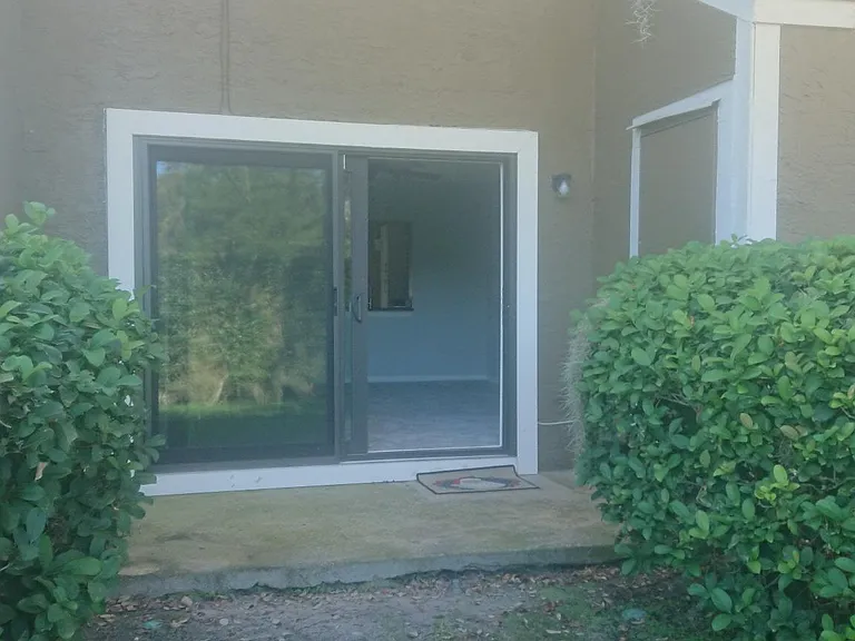 16527 Lake Brigadoon Cir — Photo 24