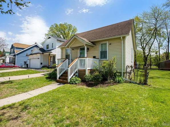 510 Academy St, Ferndale, MI 48220